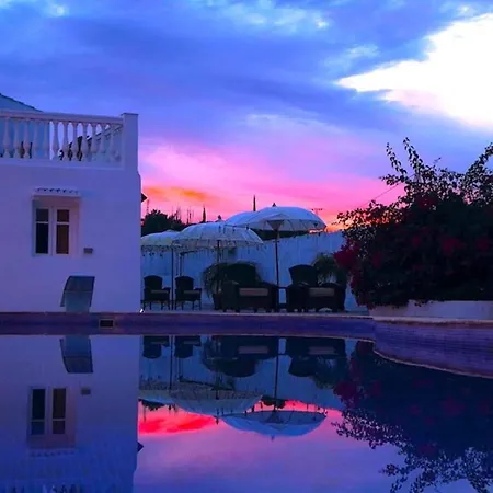 Andalusian Pool Parties Music & Magic Villa *
